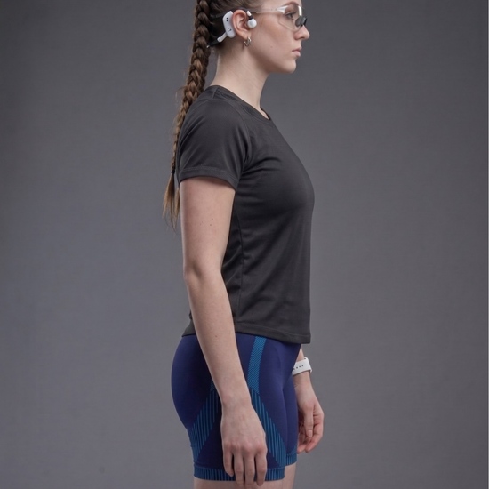 Women’s moisture-wicking round neck gym t-shirt